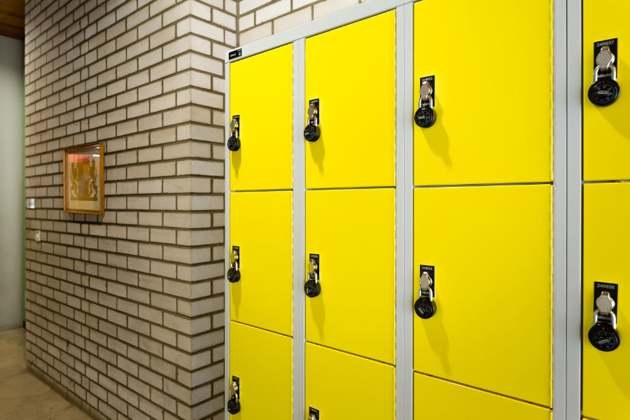 Schulboxen aus Metall mit verstärkter Türkonstruktion